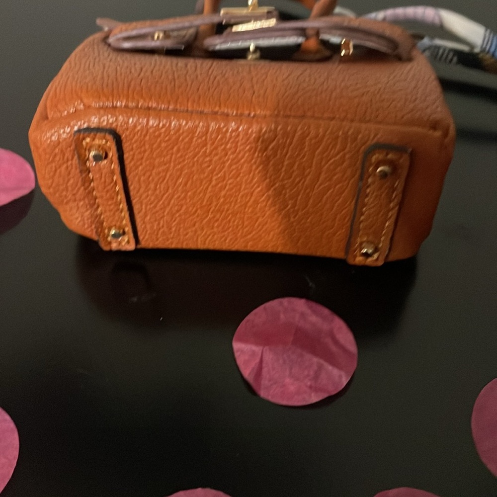New Purse Charm, Air Pods Pro case - Picture 4 of 7